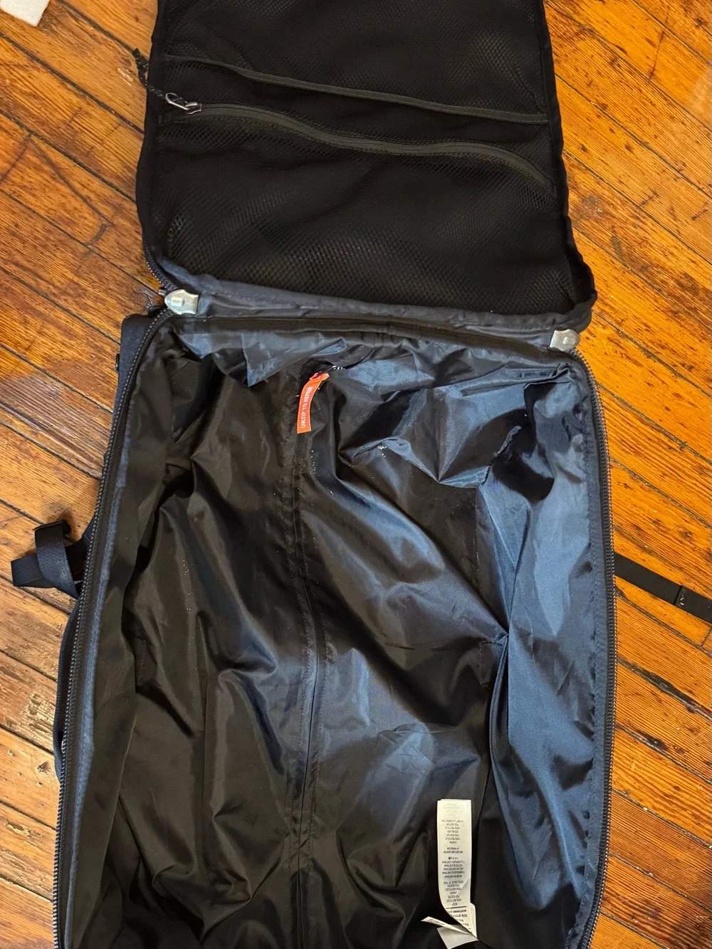 Patagonia Black Hole Wheeled Duffel 40L carry-on